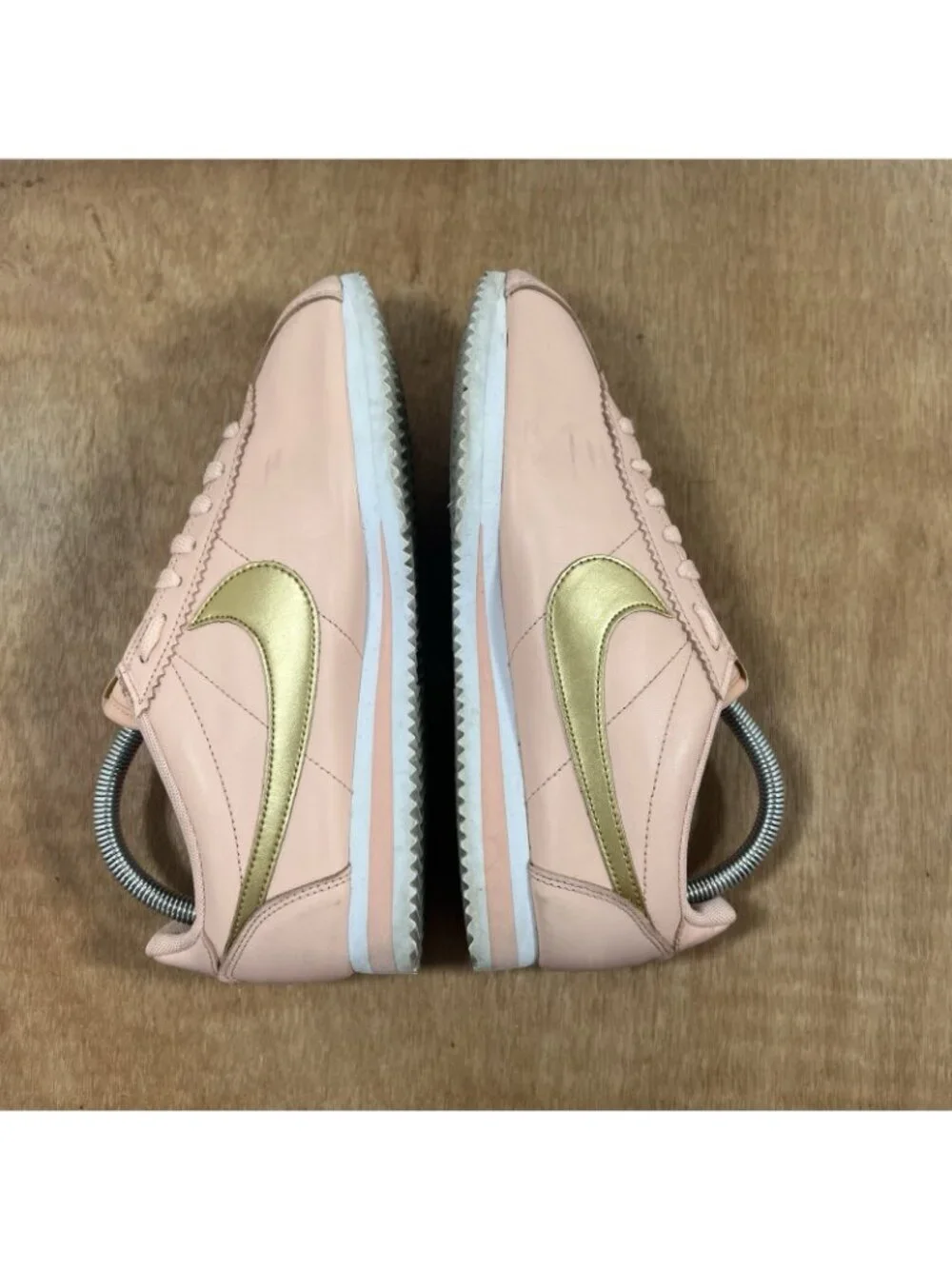Nike Classic Cortez Women Size 9 Sneakers 807471-800 Casual Leather Pink